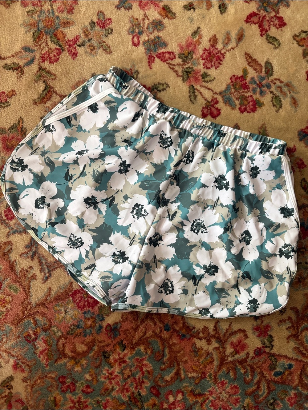 NWOT swim shorts